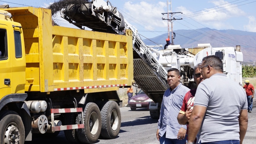 180 toneladas de asfalto serán colocadas en la CN Santa Cruz-La Julia