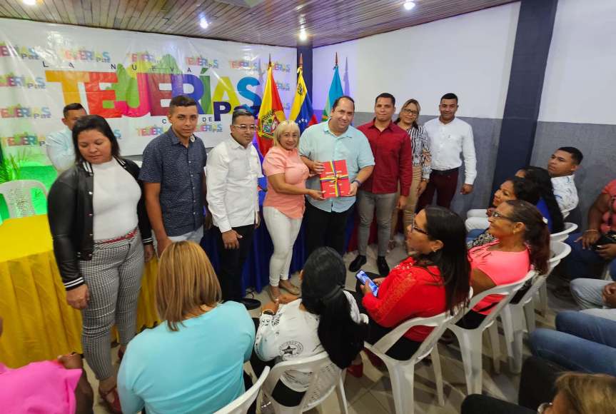 Alcalde Régulo La Cruz entregó Memoria y Cuenta 2023